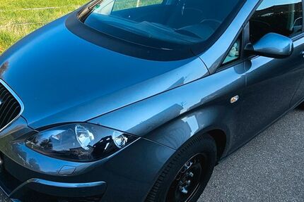 Seat Altea 144.000 km 4.900 &euro; Karlsruhe 76228