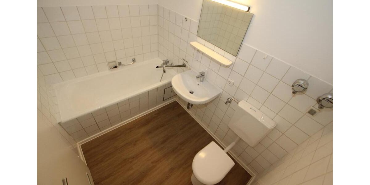Freies Apartment mit großem Balkon – von Privat ! 1 zimmer