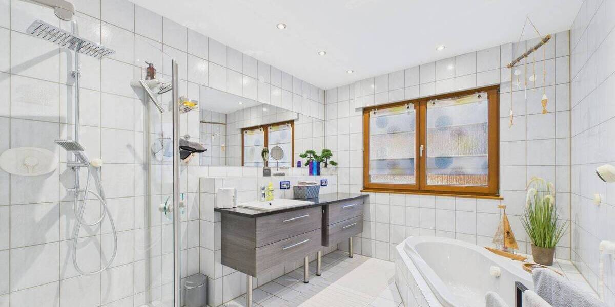 Bungalow Illingen - 6 Zimmer, 173 m&sup2;, 668.000&euro; | Angebot:26802560