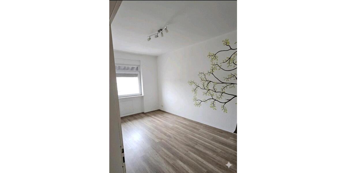 Etagenwohnung Pforzheim Nordstadt - 4 Zimmer, 115 m&sup2;, 259.000&euro; | Angebot:26443944