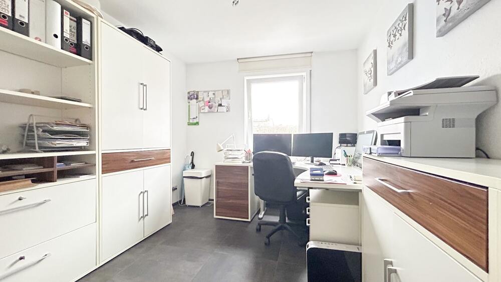 Moderne 4-Zimmer-Wohnung mit Balkon in Neureut Süd - Etagenwohnung Karlsruhe Neureut | Angebot:13157899