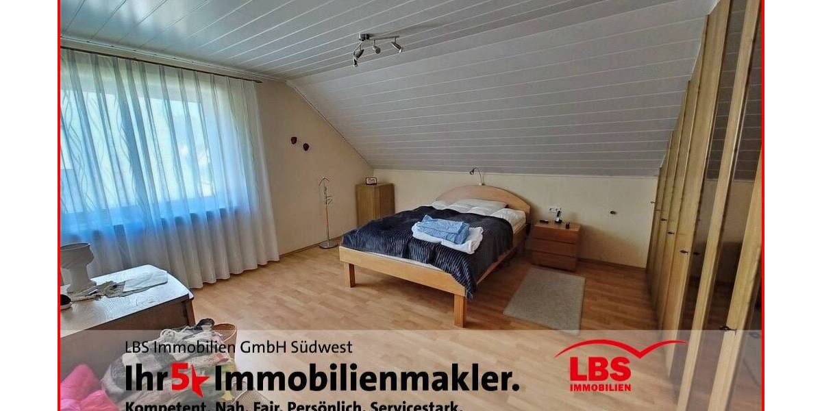 Doppelhaushälfte Neuenbürg - 7 Zimmer, 184 m&sup2;, 499.000&euro; | Angebot:25665809