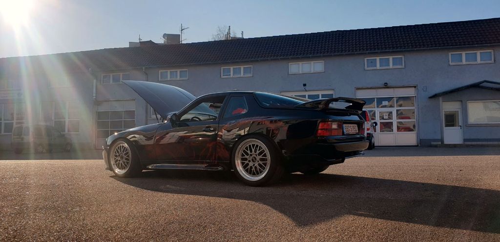 Porsche 944 13.609 km 51.944 &euro; Grafenau 71120