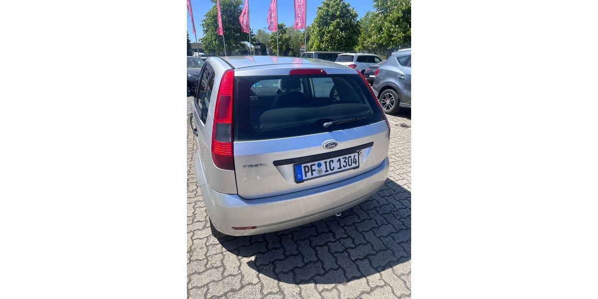 Ford Fiesta 140.000 km 1.999 &euro; Keltern 75210