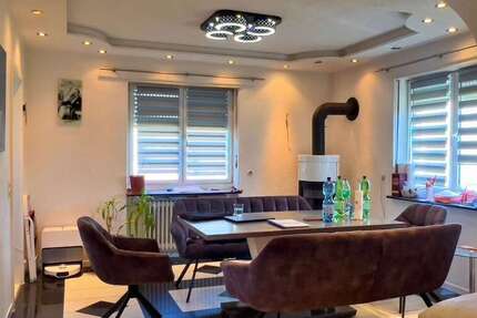 Haus zum Kaufen in Oberderdingen 520.000 € 201.52 m² 8 zimmer