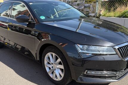 Skoda Superb 179.000 km 17.999 &euro; Ditzingen 71254