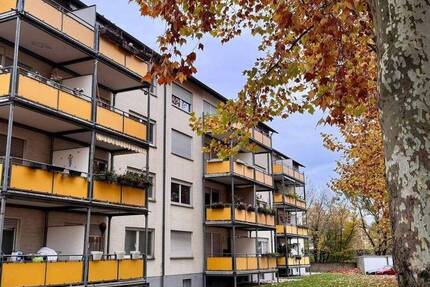 Geschmackvolle, gepflegte 2-Zimmer-Wohnung mit Balkon und Einbauküche in Karlsruhe 2 zimmer