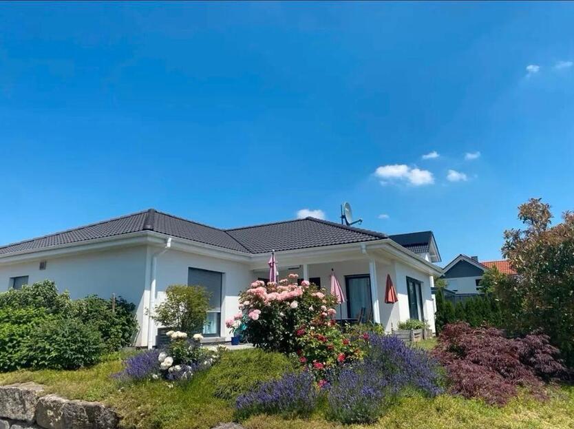 Privatverkauf: Niedrigenergie Winkelbungalow