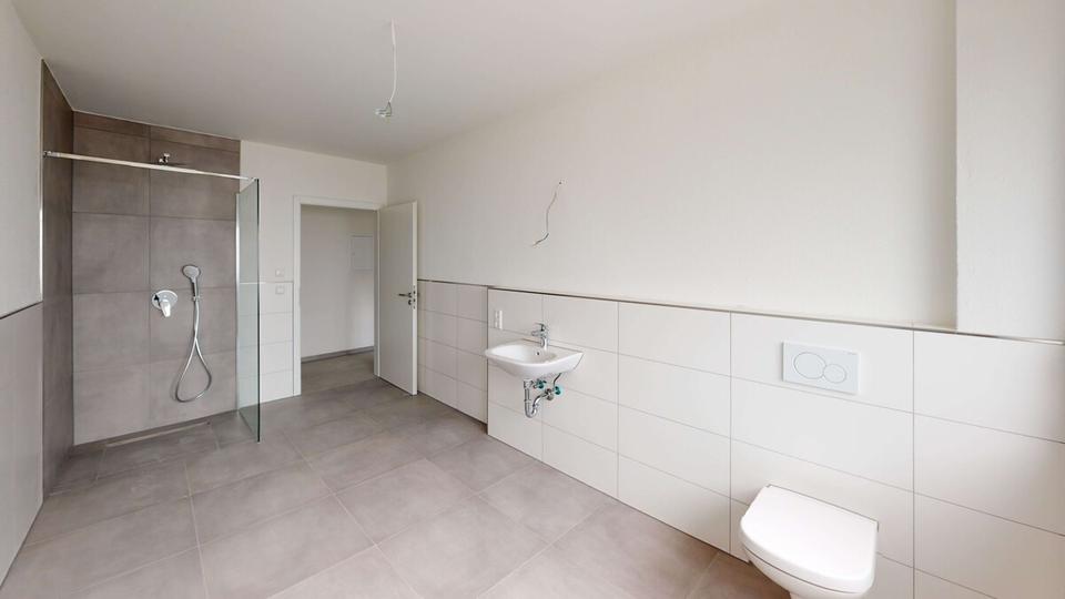 Dachgeschoßwohnung Pfaffenhofen - 3.5 Zimmer, 79 m&sup2;, 980&euro; | Angebot:26636060