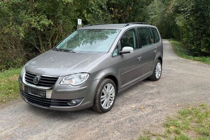 VW Touran 167.000 km 4.100 &euro; Mühlacker 75417