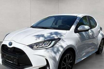 Toyota Yaris 106.992 km 14.990 &euro; Karlsruhe 76227