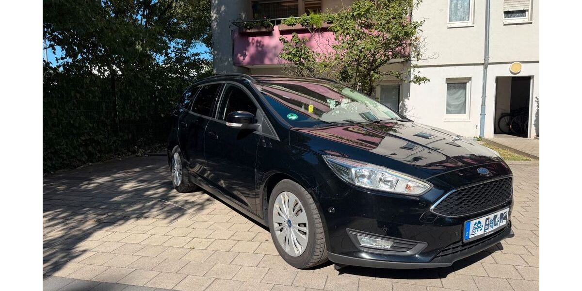 Ford Focus 139.005 km 8.800 &euro; Karlsruhe 76185