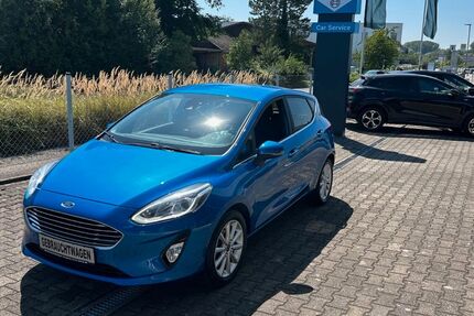 Ford Fiesta 51.300 km 11.950 € Königsbach-Stein 75203