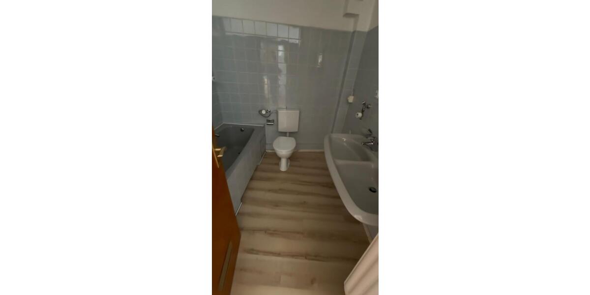 Etagenwohnung Pforzheim Eutingen - 3 Zimmer, 75 m&sup2;, 700&euro; | Angebot:25440879