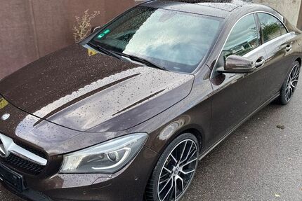 Mercedes CLA 200