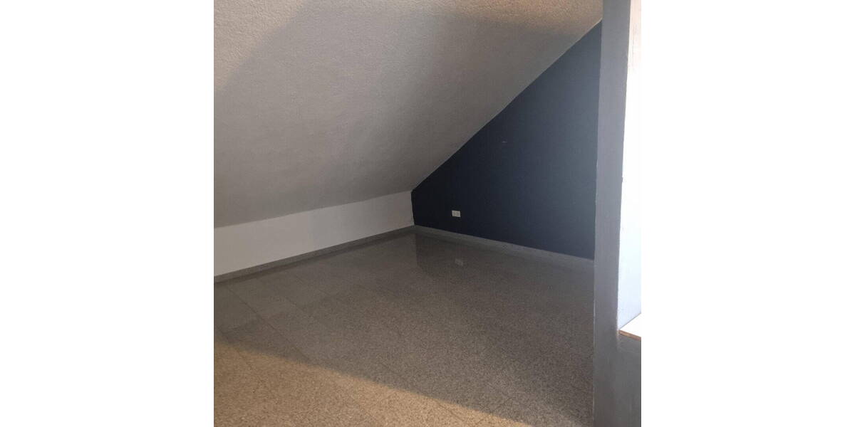 Doppelhaushälfte Pforzheim Nordweststadt - 7 Zimmer, 161 m&sup2;, 565.000&euro; | Angebot:26213556