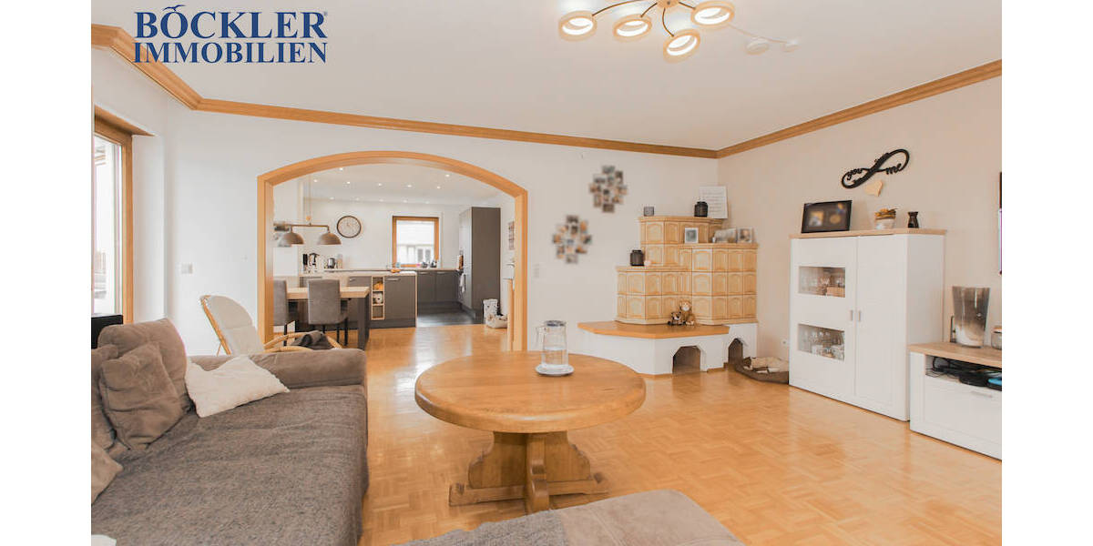 Mehrfamilienhaus, Wohnhaus Engelsbrand Grunbach - 8 Zimmer, 238 m&sup2;, 713.000&euro; | Angebot:26714956