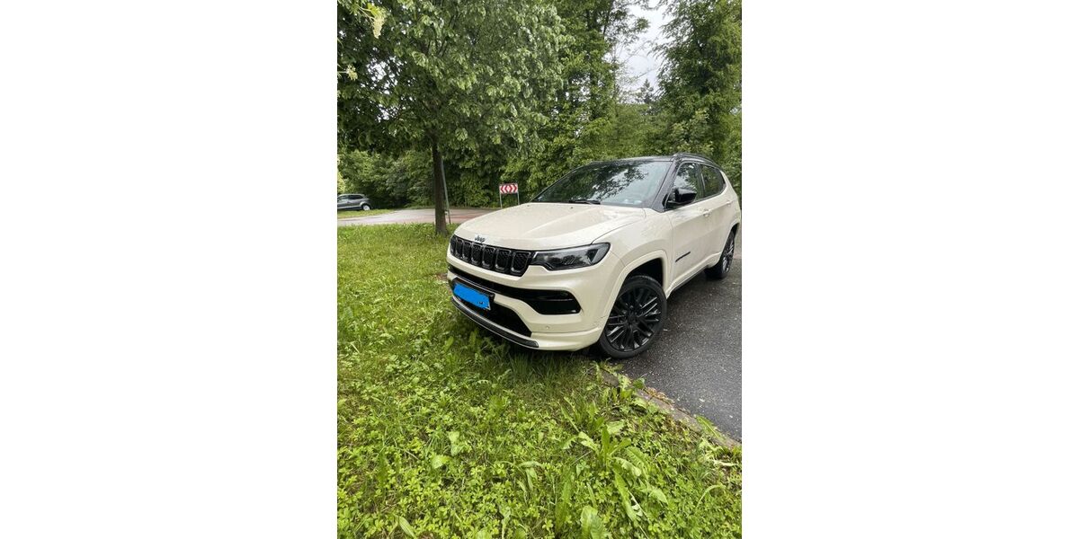 Jeep Compass 60.000 km 19.990 &euro; Karlsbad 76307