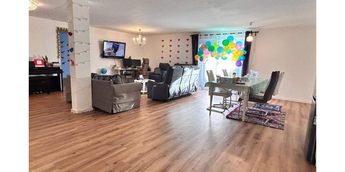 Zimmer Markgröningen - 3 Zimmer, 100 m&sup2;, 1.260&euro; | Angebot:25865448