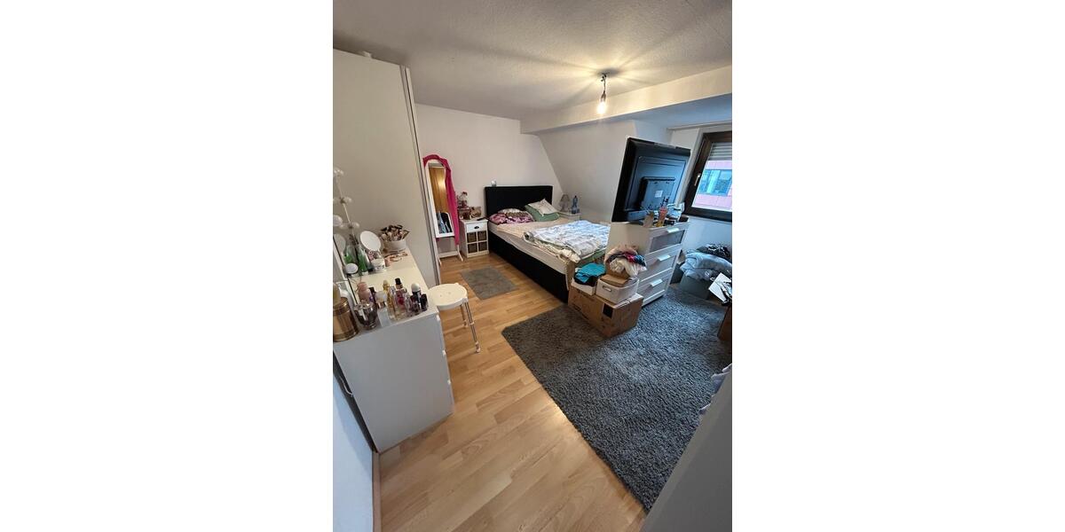 Doppelhaushälfte Gechingen - 3.5 Zimmer, 105 m&sup2;, 1.300&euro; | Angebot:24741458
