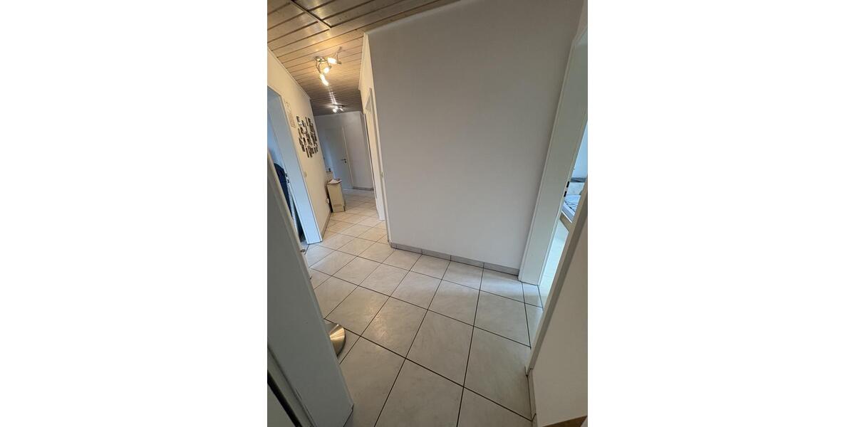 Dachgeschoßwohnung Karlsbad - 3.5 Zimmer, 95 m&sup2;, 335.000&euro; | Angebot:26545412