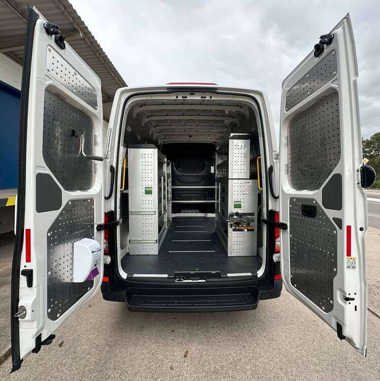 VW Crafter 108.645 km 25.990 € Sindelfingen 71065