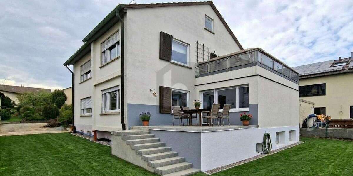 Einfamilienhaus Sindelfingen - 7 Zimmer, 230 m&sup2;, 720.000&euro; | Angebot:26894842