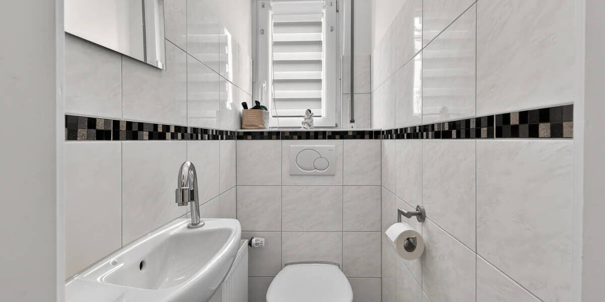 Reihenmittelhaus Karlsruhe / Grünwinkel Grünwinkel - 6 Zimmer, 122 m&sup2;, 549.000&euro; | Angebot:26343555