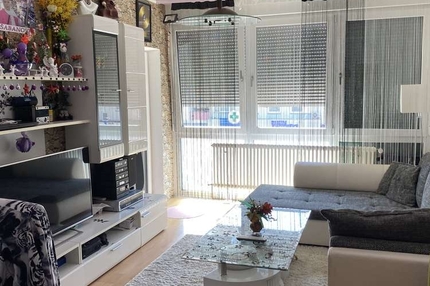 °°° ZWEIZimmerwohnung MIT WOHNKÜCHE UND LOGIA; BESTENS ZUR KAPITALANLAGE GEEIGNET IN MÜHLBURG °°°