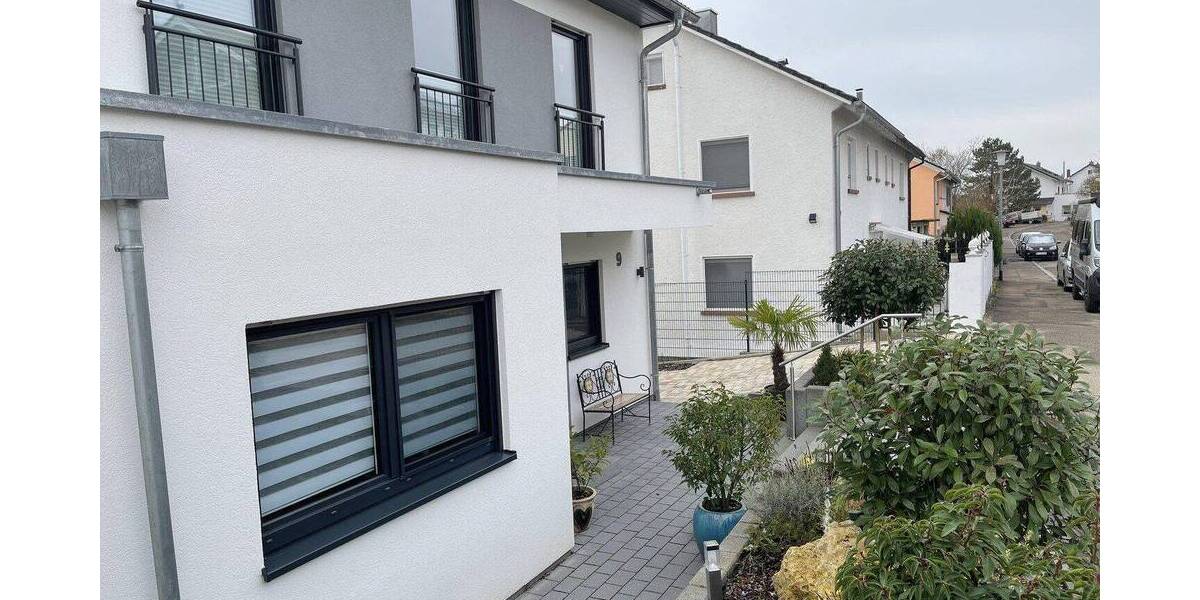 Einfamilienhaus Pforzheim Eutingen - 5 Zimmer, 165 m&sup2;, 879.000&euro; | Angebot:26877399