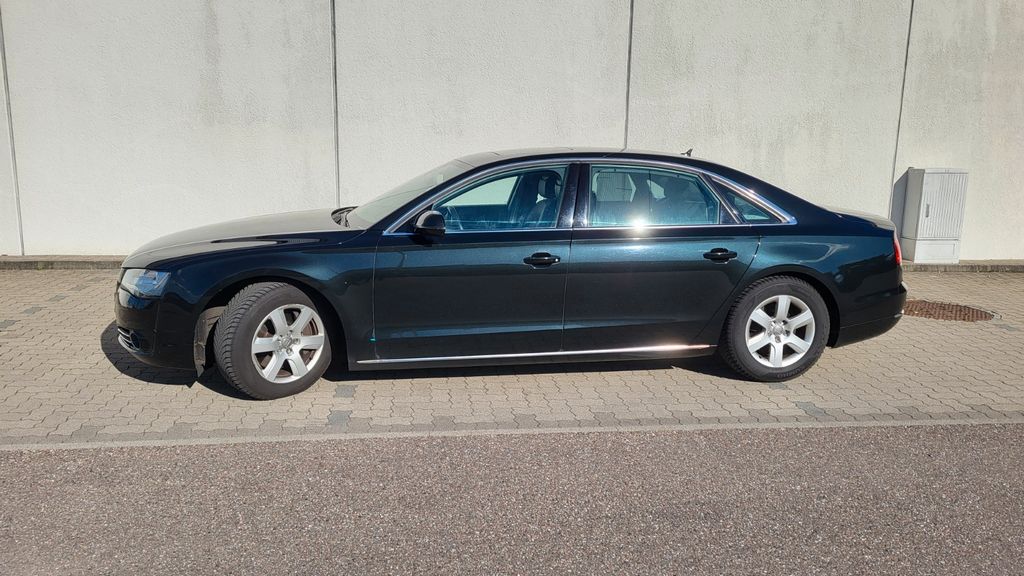 Audi A8 290.000 km 12.450 &euro; Stutensee 76297