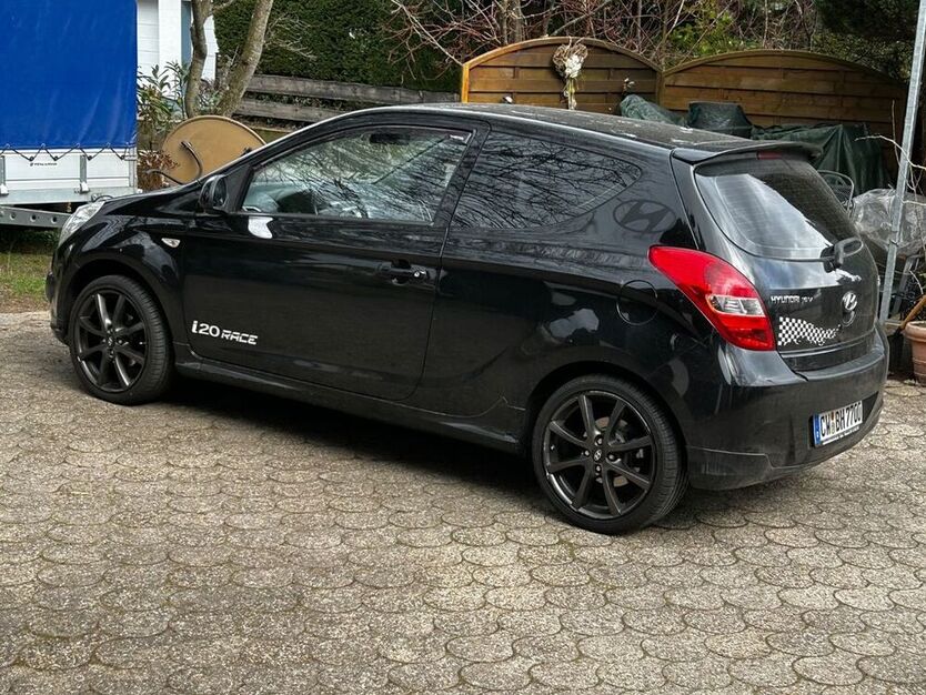 i20
