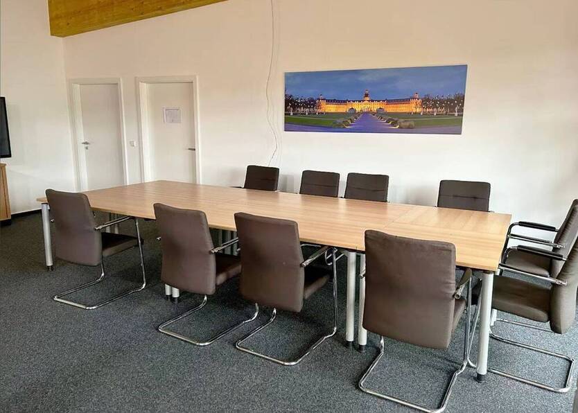 *Neubau* Erstbezug - Ein-bis Zweiraum Büro voll möbliert