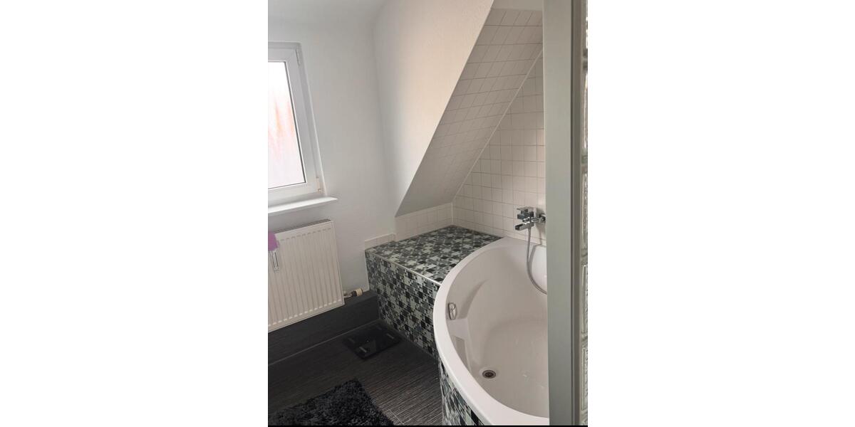 Dachgeschoßwohnung Birkenfeld - 2.5 Zimmer, 46 m&sup2;, 820&euro; | Angebot:26348661