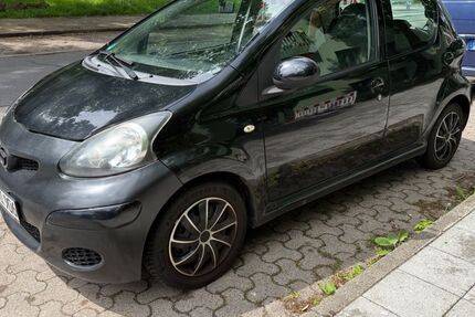 Toyota Aygo (X) 123.800 km 1.799 &euro; Karlsruhe 76187