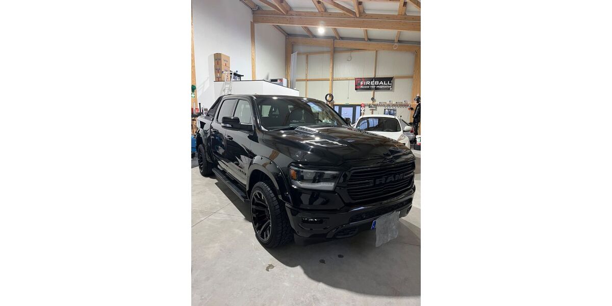Dodge RAM 31.600 km 57.000 &euro; Schömberg 75328
