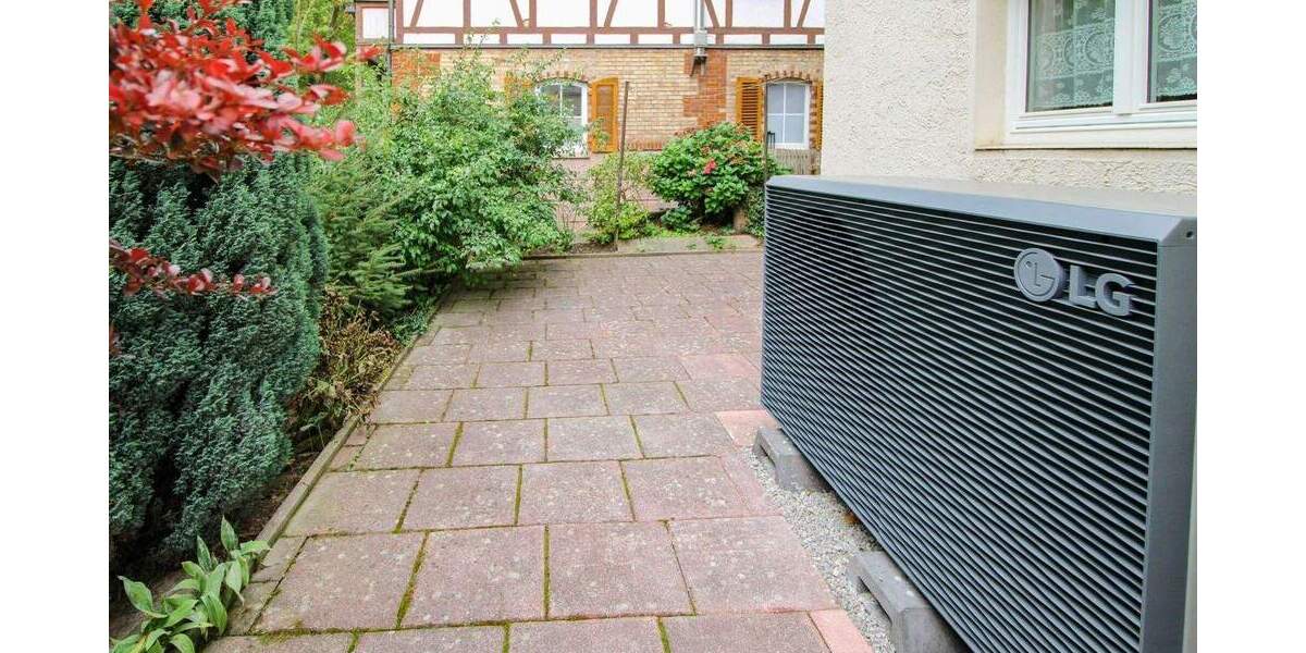 Einfamilienhaus Calw - 7 Zimmer, 180 m&sup2;, 329.000&euro; | Angebot:25710900