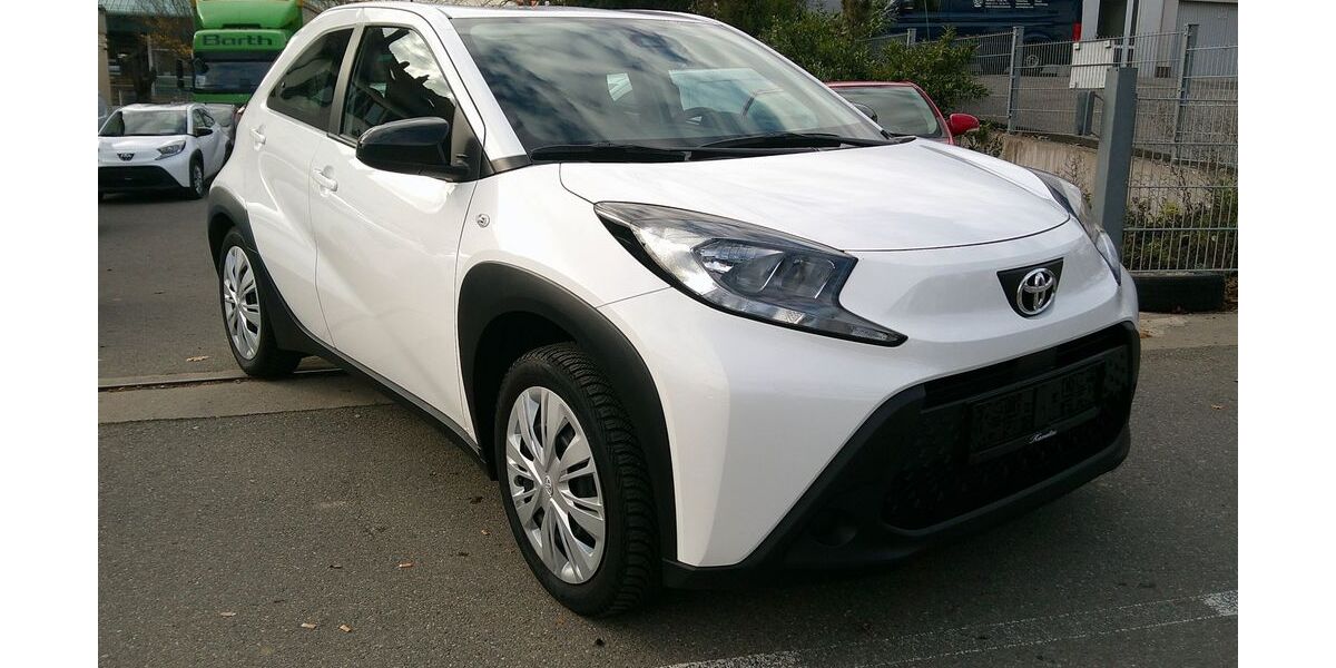 Toyota Aygo (X) 26.000 km 14.490 &euro; Sindelfingen 71065