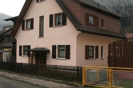 Haus Bad Wildbad - 10 Zimmer, 182 m&sup2;, 357.000&euro; | Angebot:27251626