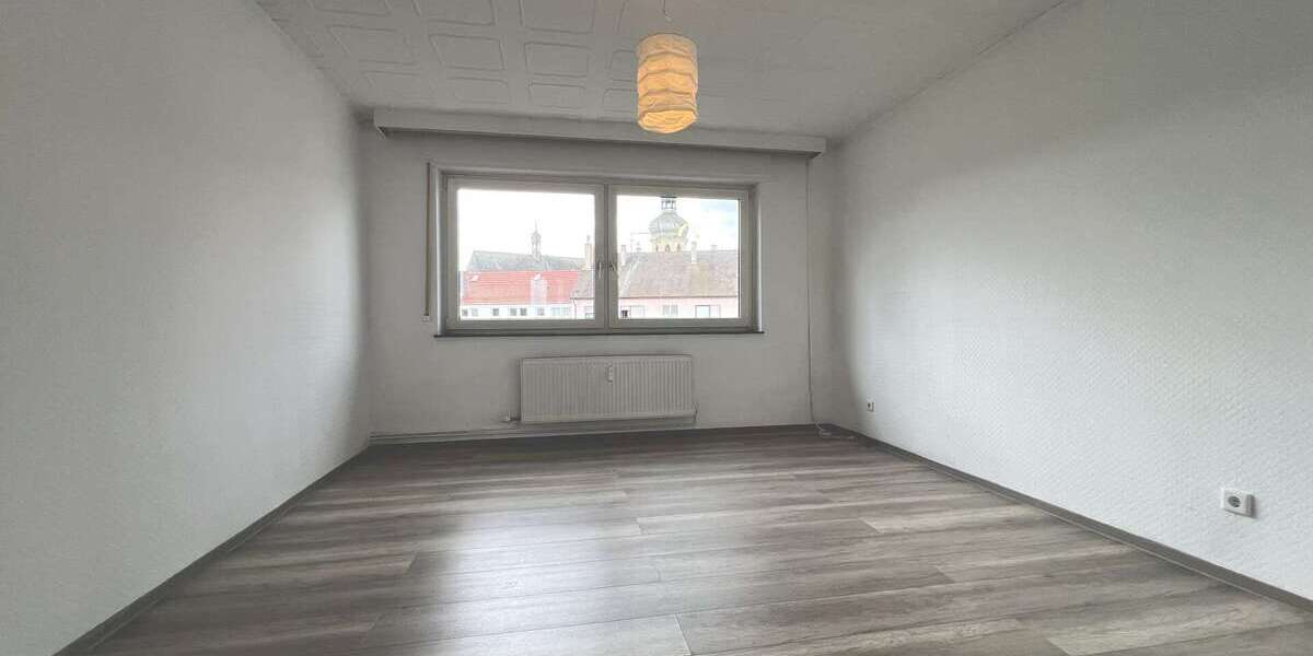 Etagenwohnung Bruchsal - 3 Zimmer, 84 m&sup2;, 700&euro; | Angebot:26839985