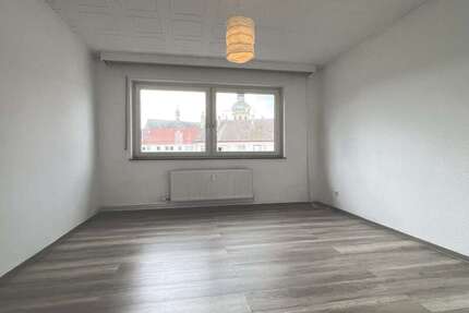 Wohnung Bruchsal - 3 Zimmer, 84 m&sup2;, 700&euro; | Angebot:26839985