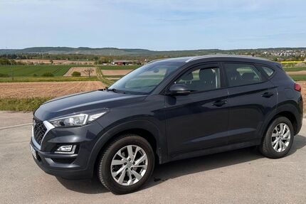Hyundai TUCSON 56.000 km 16.990 &euro; Sachsenheim 74343