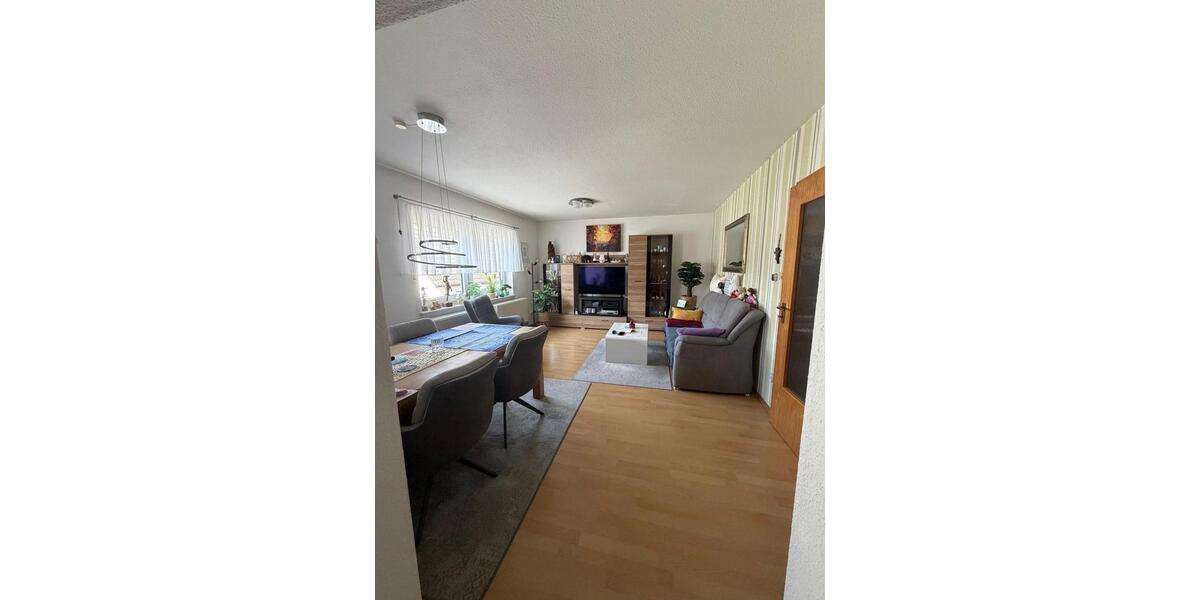 Etagenwohnung Bretten - 3 Zimmer, 70 m&sup2;, 880&euro; | Angebot:26462104