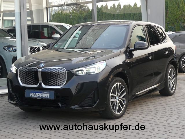 BMW iX1 12.860 km 41.500 &euro; Vaihingen / Enz 71665