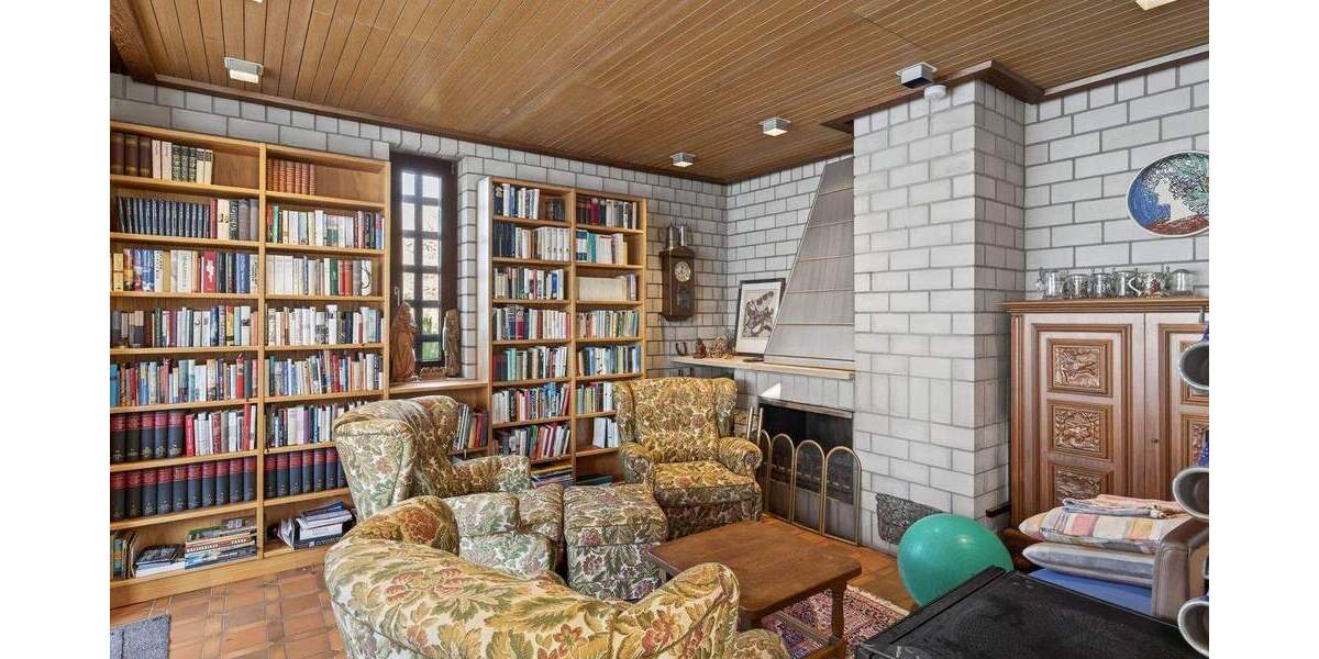 Einfamilienhaus Waldbronn / Etzenrot Etzenrot - 9 Zimmer, 252 m&sup2;, 895.000&euro; | Angebot:25681034