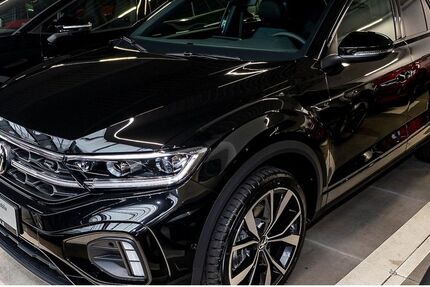 VW T-Roc 1.505 km 36.930 € Stuttgart-Feuerbach 70469