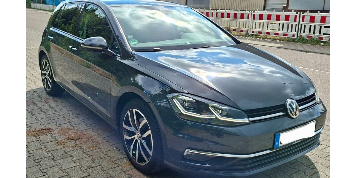 VW Golf 114.000 km 14.500 &euro; Kraichtal 76703