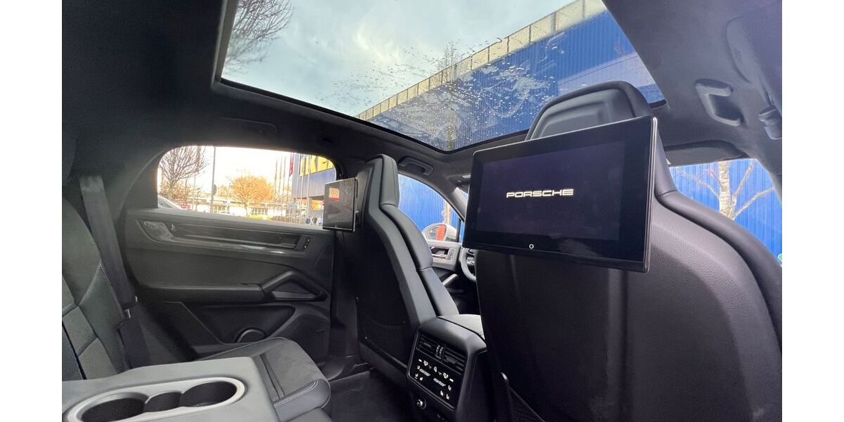 Porsche Cayenne 2.500 km 152.500 € Sindelfingen 71065