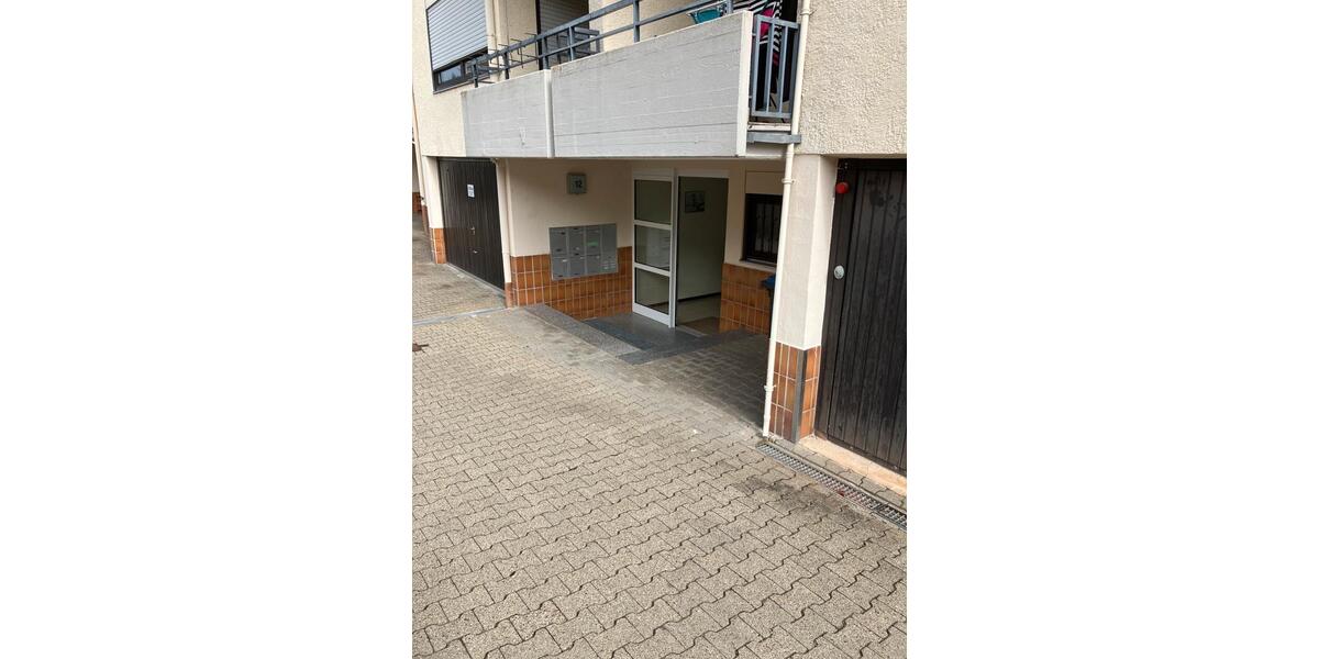 Tolle Lage, BARRIEREFREI PLUS GARTEN 017610365486 über Whatsapp 2 zimmer