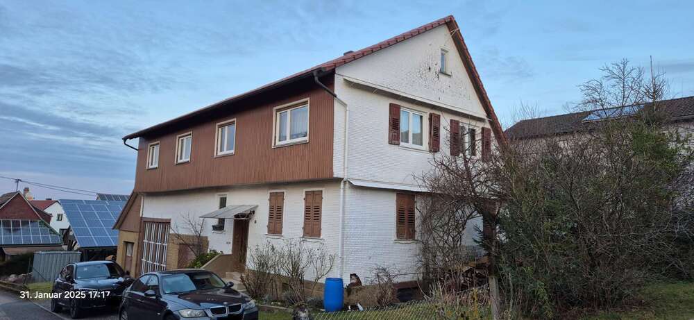 Haus zum Kaufen in Straubenhardt 388.000 € 147 m²
